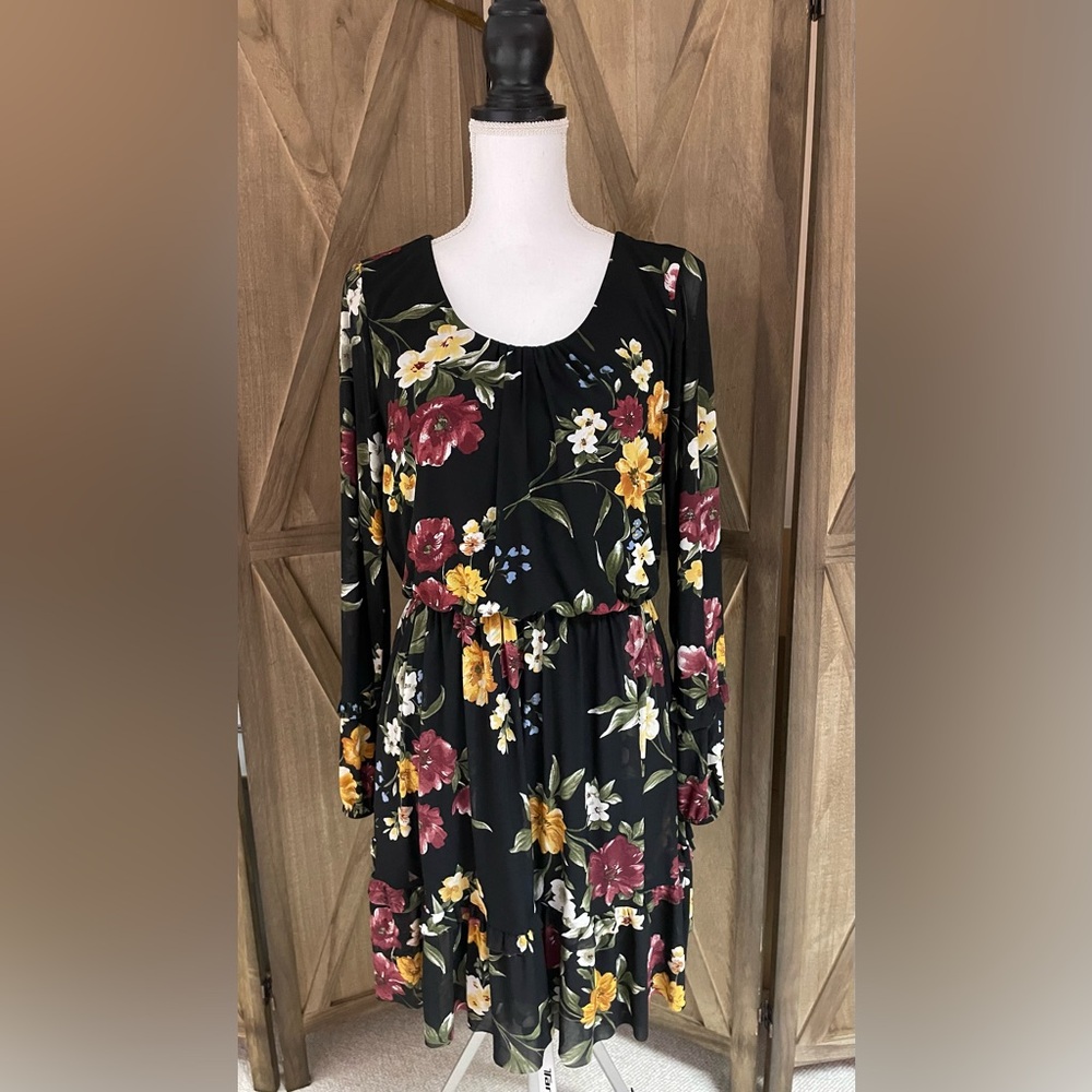 Floral Long Sleeve smoked waist dress size M cottage core grunge